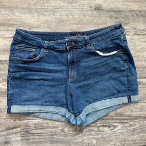 Universal thread shorts